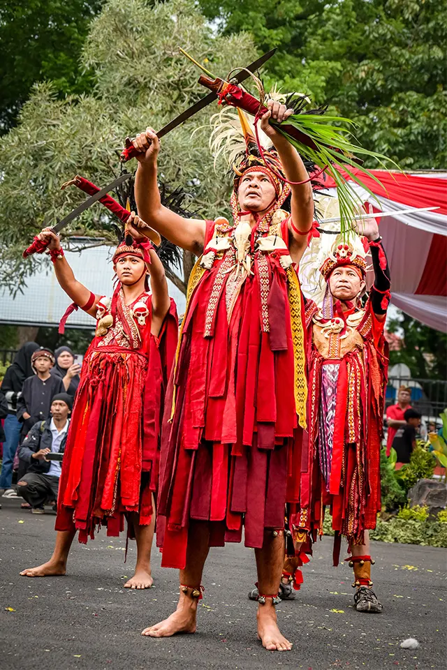 Kabasaran Attire